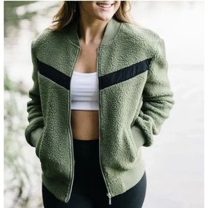 Zyia Flying V fleece zip up